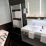 Quellenhof Hotell 3*