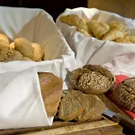 Quellenhof Hotel 3*