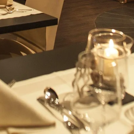Quellenhof فندق لوكباد