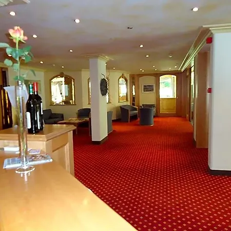 Hotel Quellenhof 3*