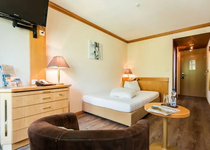 Hotell Quellenhof 3*