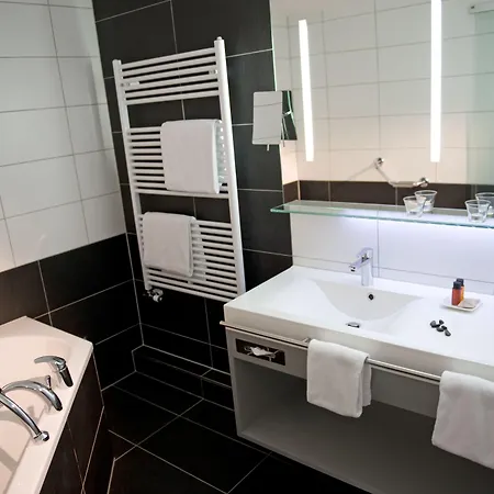 Quellenhof Hotell 3*