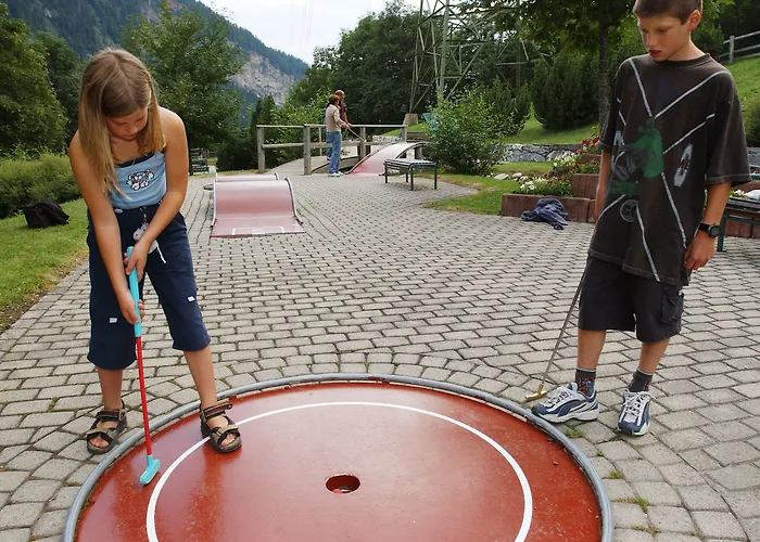 Quellenhof Szálloda 3*